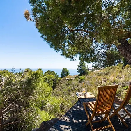 Villa With Sea Breeze Charm